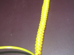 Plastic Wire Handle - Front View